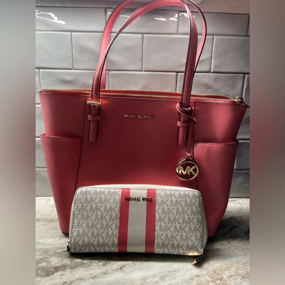 Michael Kors Pink Purse & Wallet Set